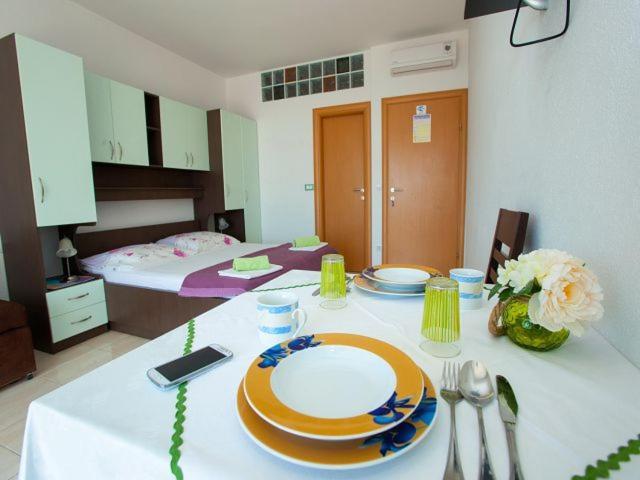 Apartmani Dana ماكارسكا المظهر الخارجي الصورة